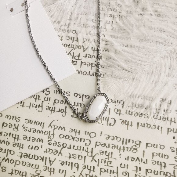 Kendra Scott Elisa White Pearl Silver Necklace - Picture 4 of 4